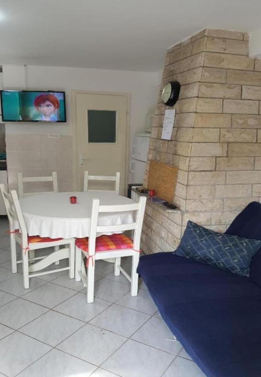 Apartments Dobri - 500M From Beach Nin Kültér fotó