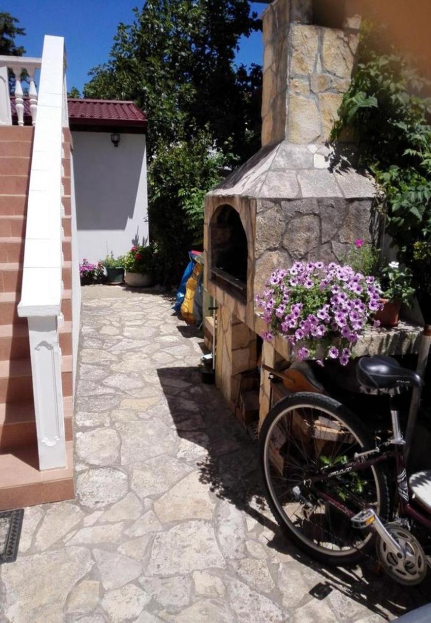 Apartments Dobri - 500M From Beach Nin Kültér fotó