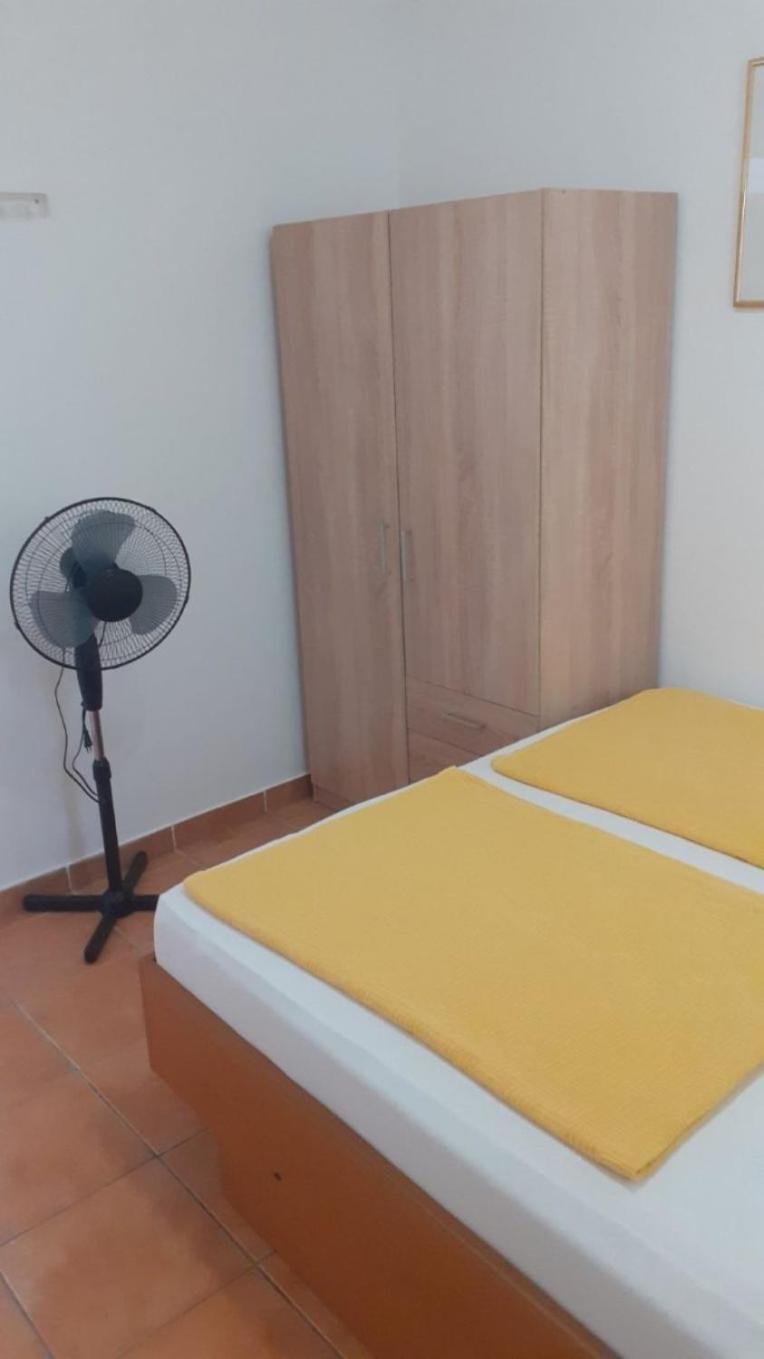 Apartments Dobri - 500M From Beach Nin Kültér fotó