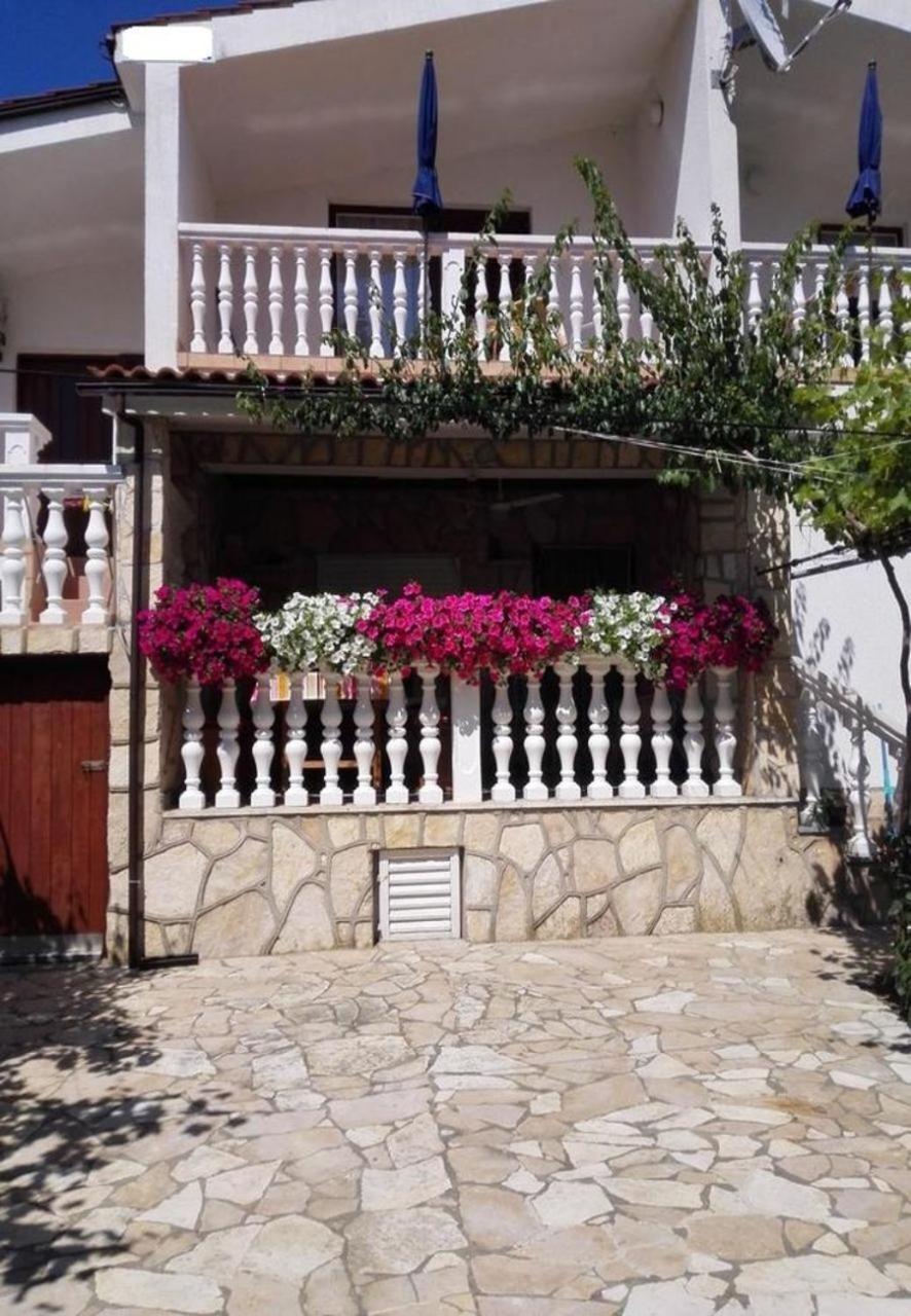 Apartments Dobri - 500M From Beach Nin Kültér fotó